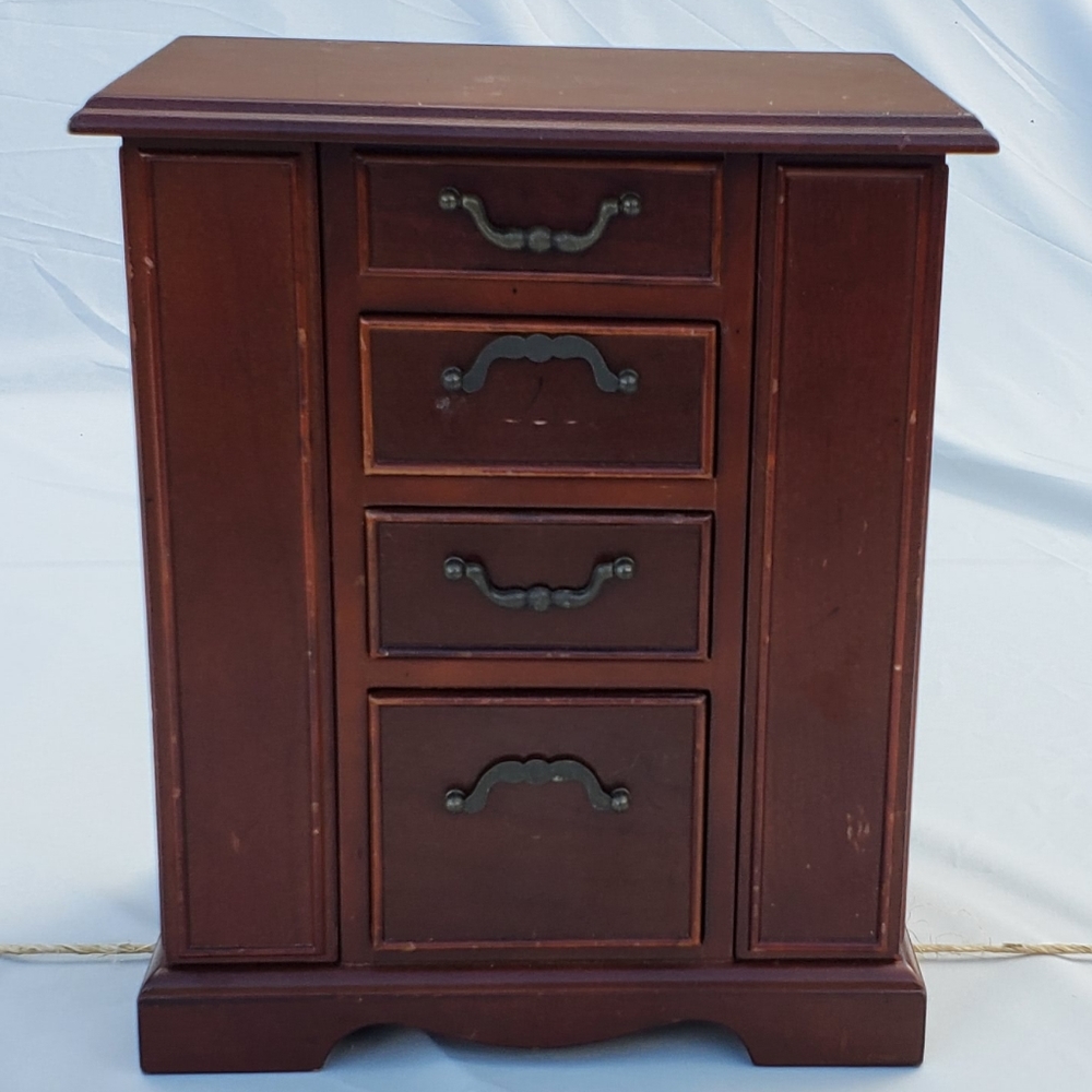 1997 Bombay Jewelry Box Vintage